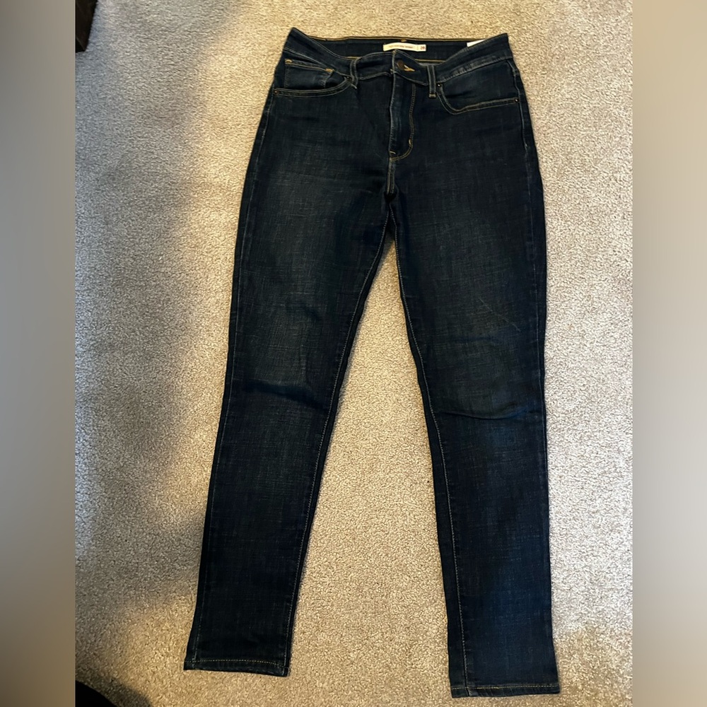 Levi’s 721 High Rise Skinny jeans